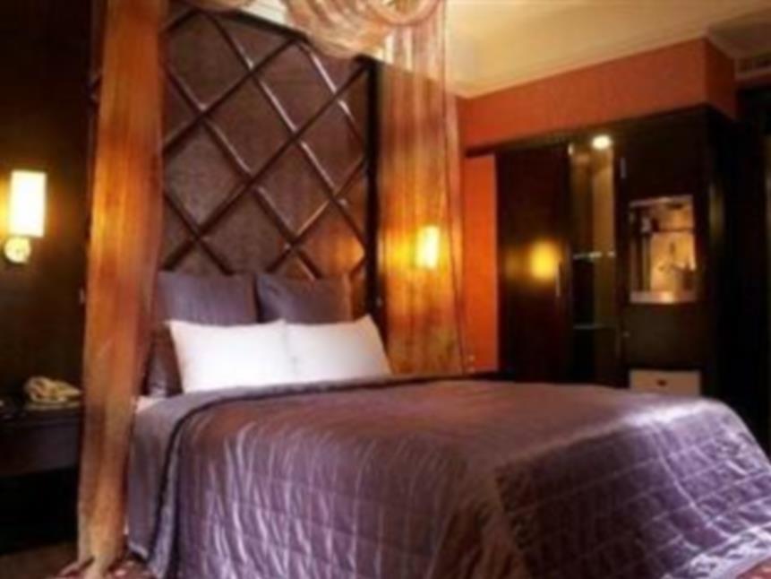 Beverly Garden Motel Chiayi Extérieur photo