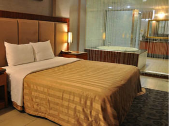 Beverly Garden Motel Chiayi Extérieur photo